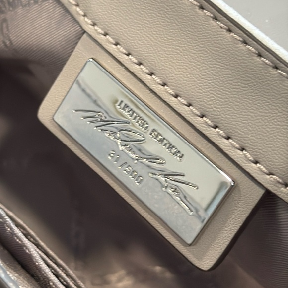 Michael Kors Bag Limited Edit (#31 of 500 produced) Tribecca Sequin Embellished - Picture 3 of 17